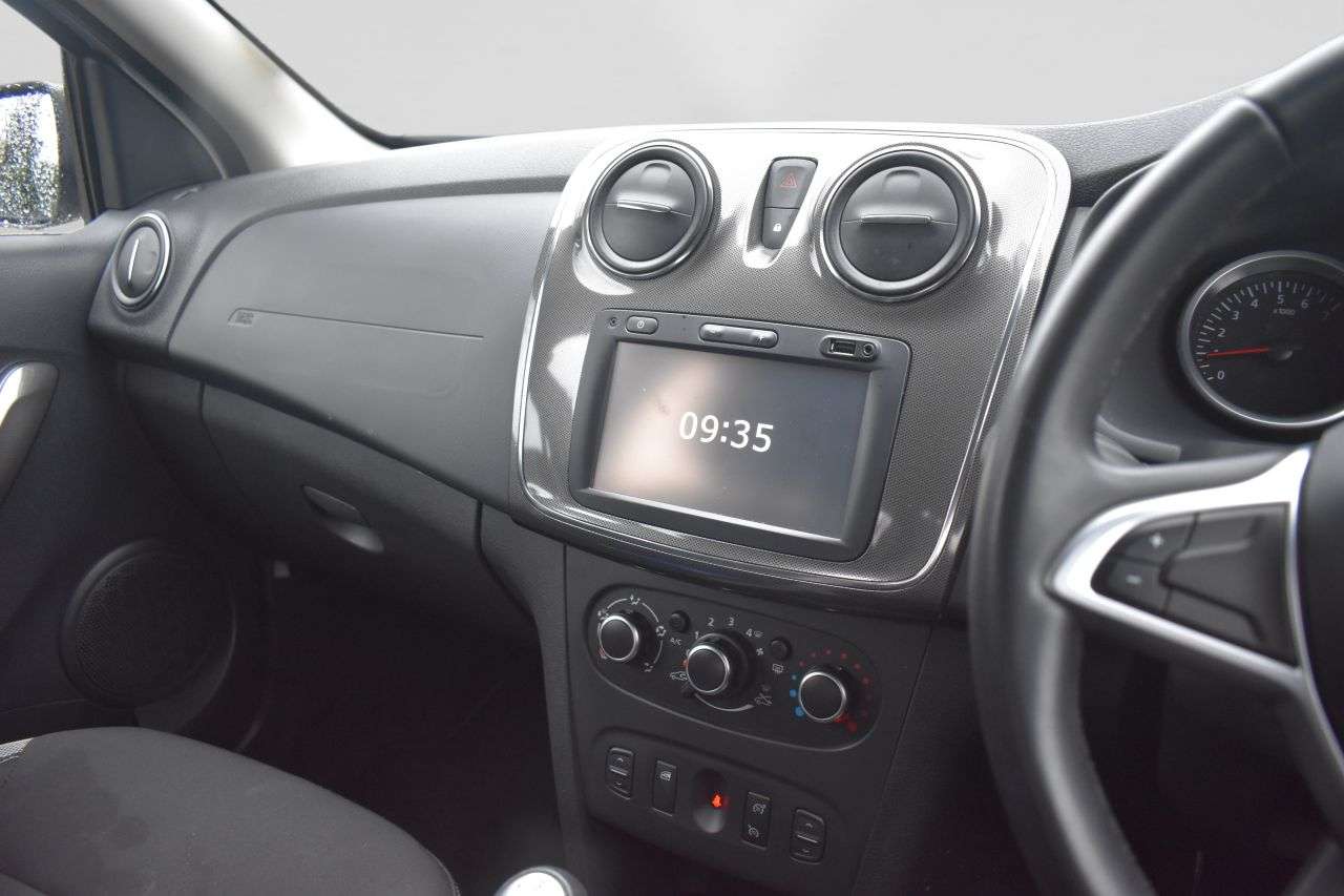 2017 DACIA SANDERO STEPWAY 2017 DACIA SANDERO STEPWAY