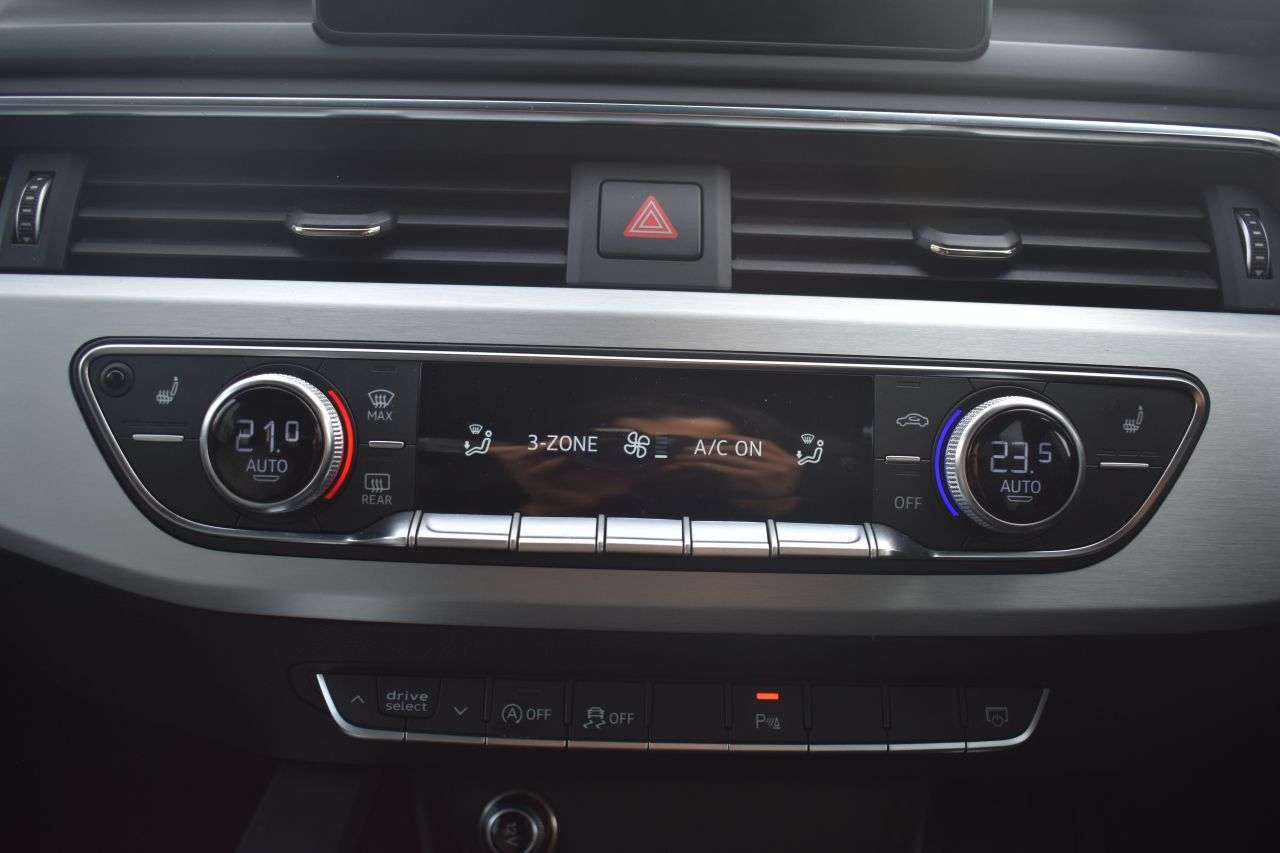 2016 AUDI A4 AVANT 2016 AUDI A4 AVANT