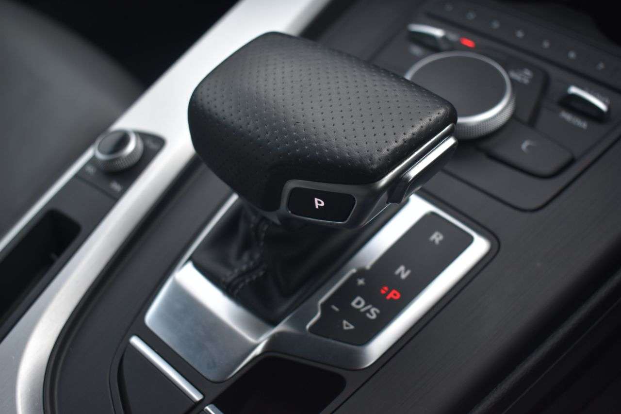 2016 AUDI A4 AVANT 2016 AUDI A4 AVANT