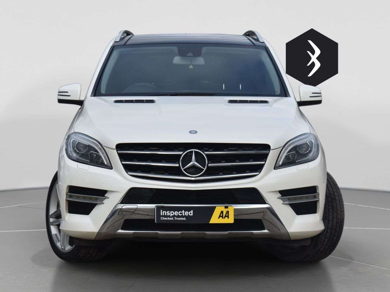 A 2015 MERCEDES-BENZ M-CLASS 3.0 ML350 V6 BlueTEC AMG Line SUV 5dr Diesel G-Tronic 4WD Euro 6 (s/s) (258 A 2015 MERCEDES-BENZ M-CLASS 3.0 ML350 V6 BlueTEC AMG Line SUV 5dr Diesel G-Tronic 4WD Euro 6 (s/s) (258