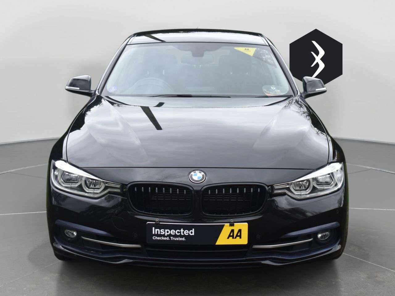 A 2018 BMW 3 SERIES 2.0 330e 7.6kWh Sport Saloon 4dr Petrol Plug-in Hybrid Auto Euro 6 (s/s) (2 A 2018 BMW 3 SERIES 2.0 330e 7.6kWh Sport Saloon 4dr Petrol Plug-in Hybrid Auto Euro 6 (s/s) (2