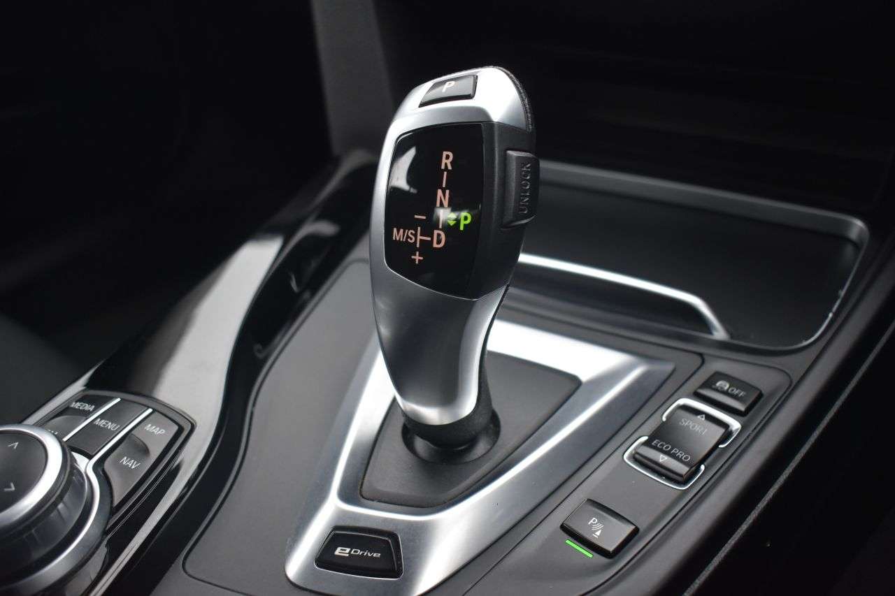 2018 BMW 3 SERIES 2018 BMW 3 SERIES