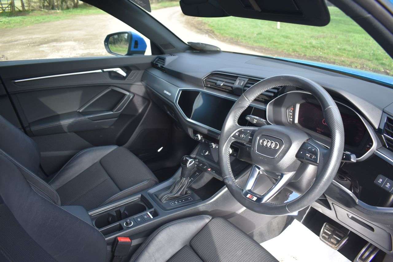 2019 AUDI Q3 2019 AUDI Q3