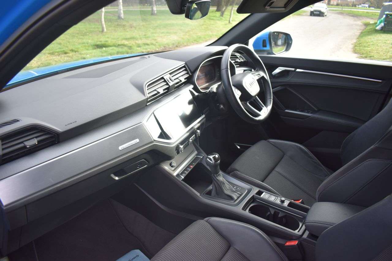 2019 AUDI Q3 2019 AUDI Q3