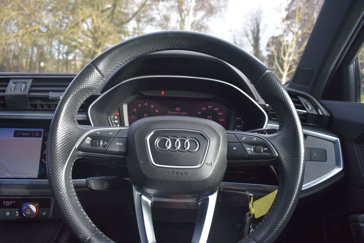 2019 AUDI Q3 2019 AUDI Q3