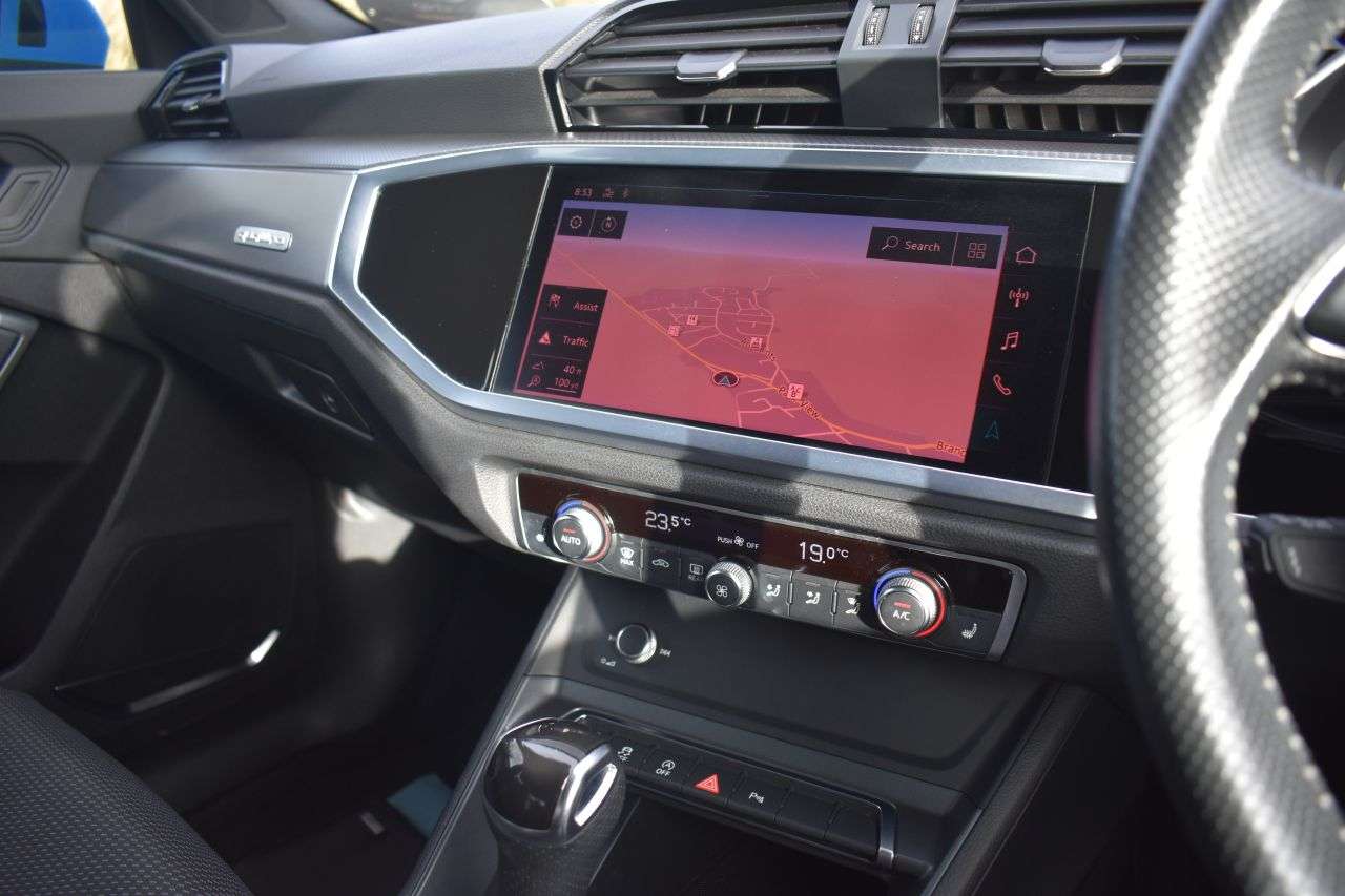 2019 AUDI Q3 2019 AUDI Q3