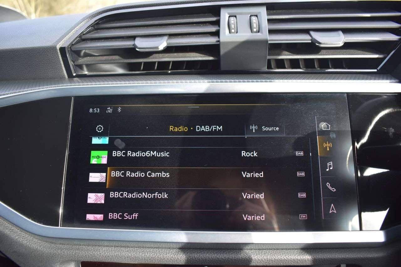 2019 AUDI Q3 2019 AUDI Q3