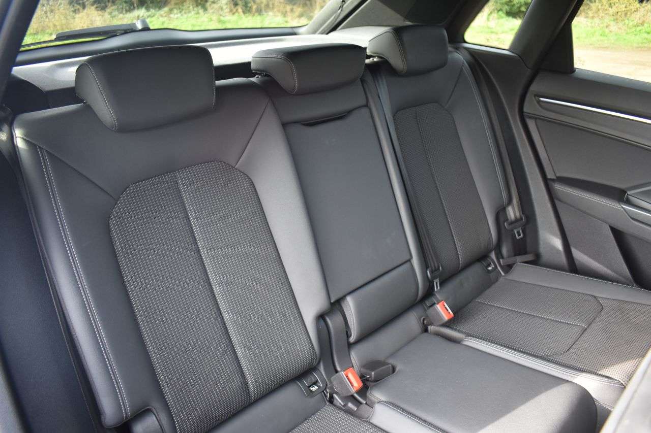 2019 AUDI Q3 2019 AUDI Q3