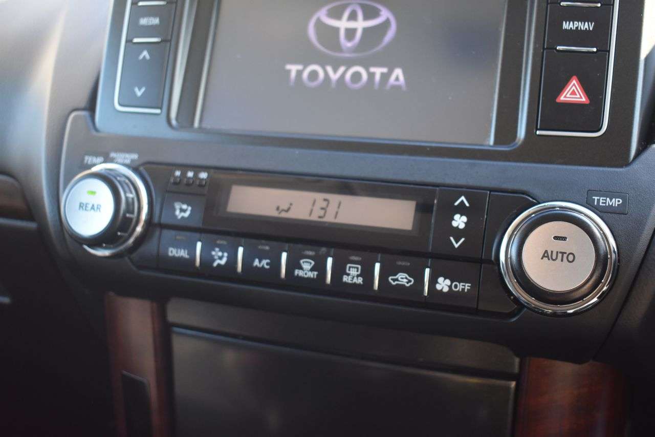 2014 TOYOTA LAND CRUISER 2014 TOYOTA LAND CRUISER