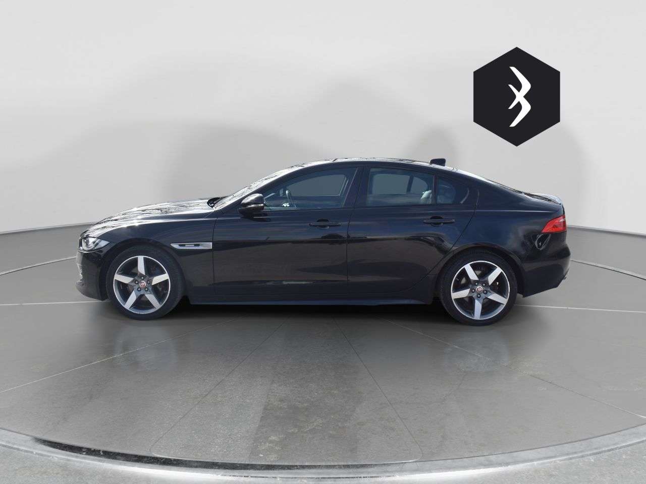 2019 JAGUAR XE 2019 JAGUAR XE