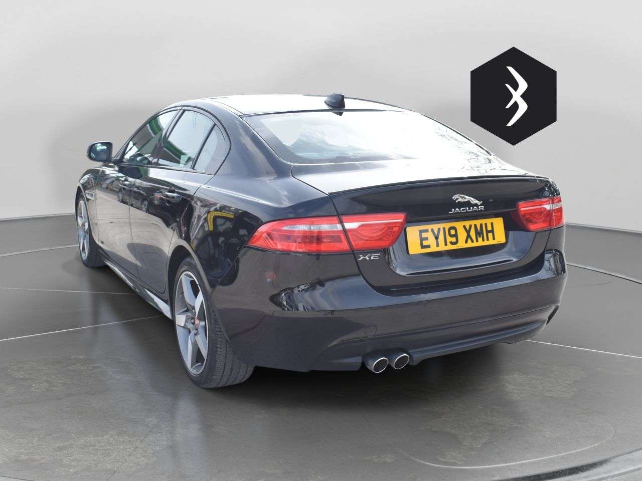 2019 JAGUAR XE 2019 JAGUAR XE