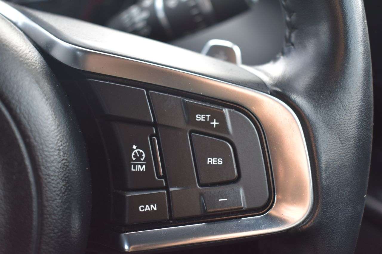 2019 JAGUAR XE 2019 JAGUAR XE