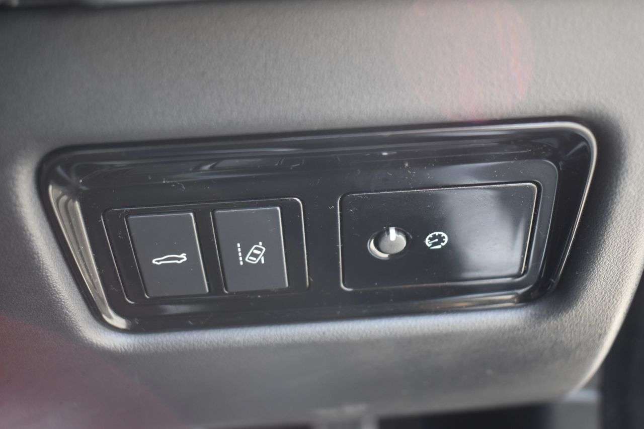 2019 JAGUAR XE 2019 JAGUAR XE