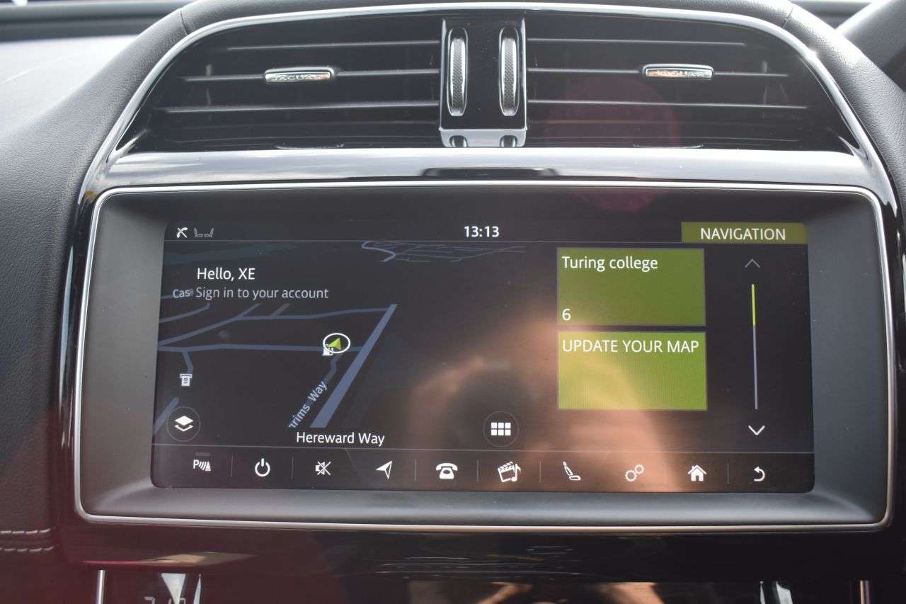 2019 JAGUAR XE 2019 JAGUAR XE