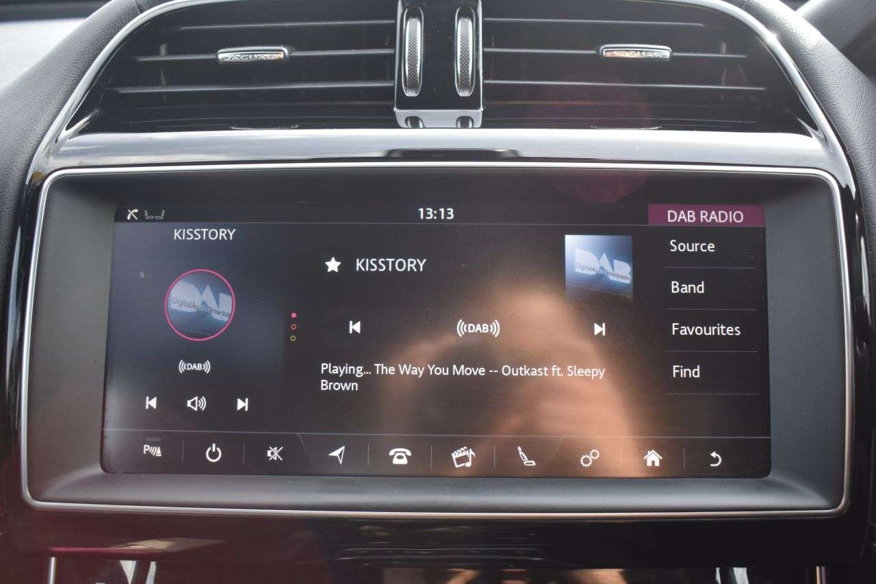 2019 JAGUAR XE 2019 JAGUAR XE