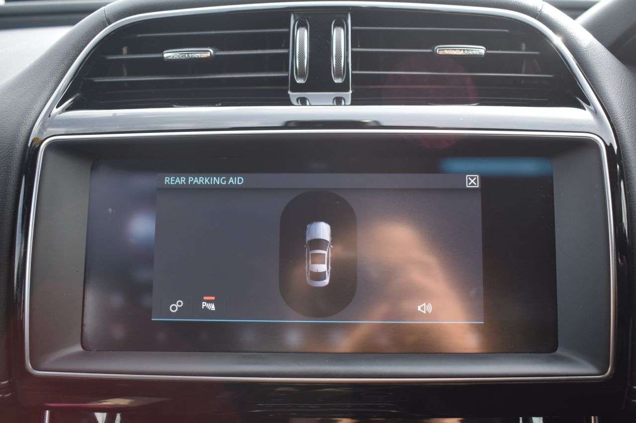 2019 JAGUAR XE 2019 JAGUAR XE