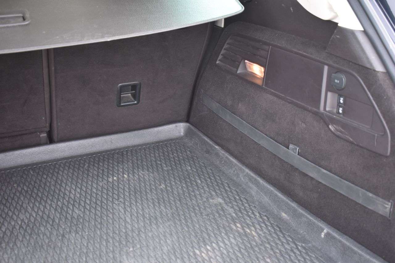 2017 VOLKSWAGEN TOUAREG 2017 VOLKSWAGEN TOUAREG