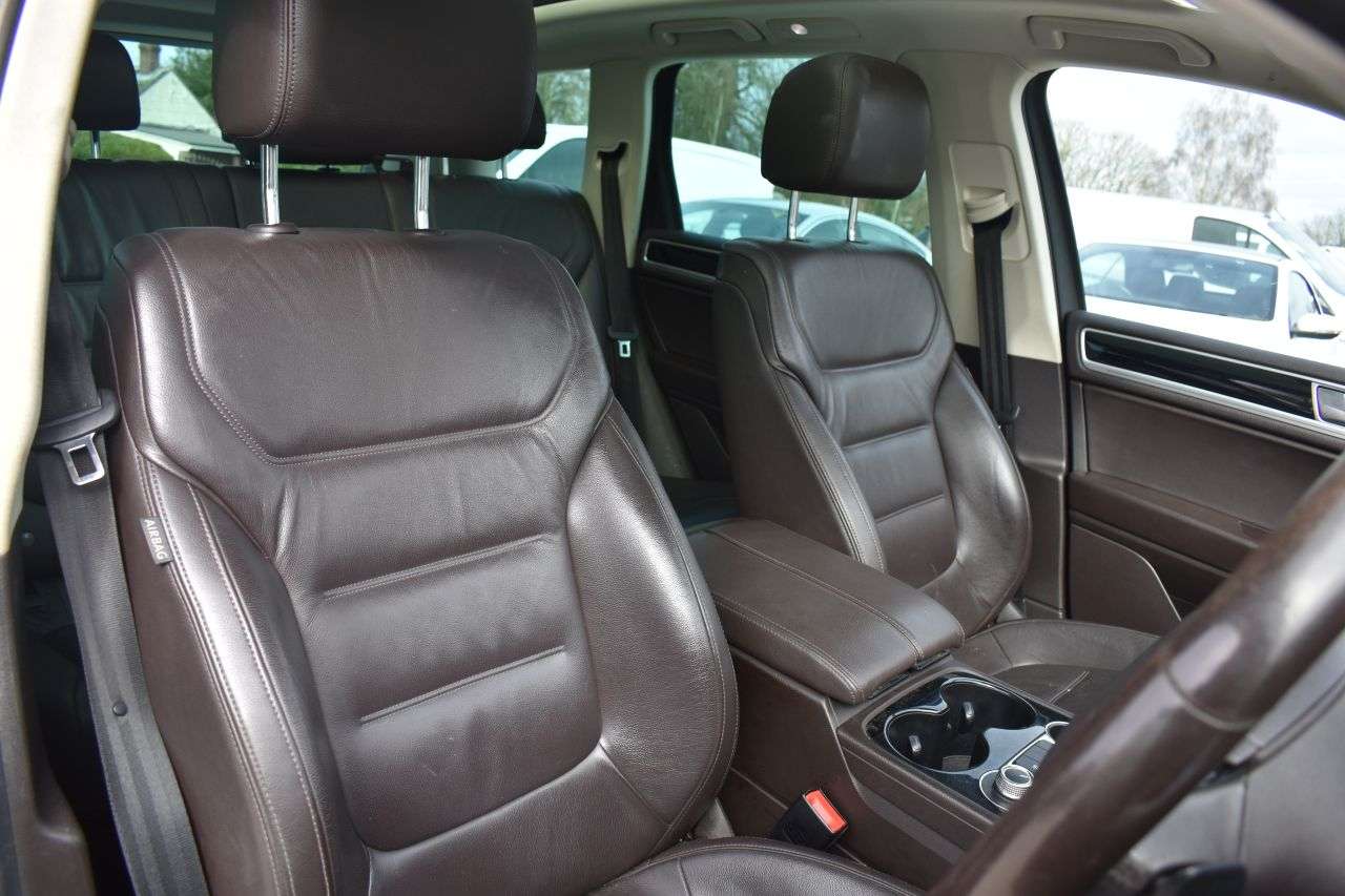 2017 VOLKSWAGEN TOUAREG 2017 VOLKSWAGEN TOUAREG