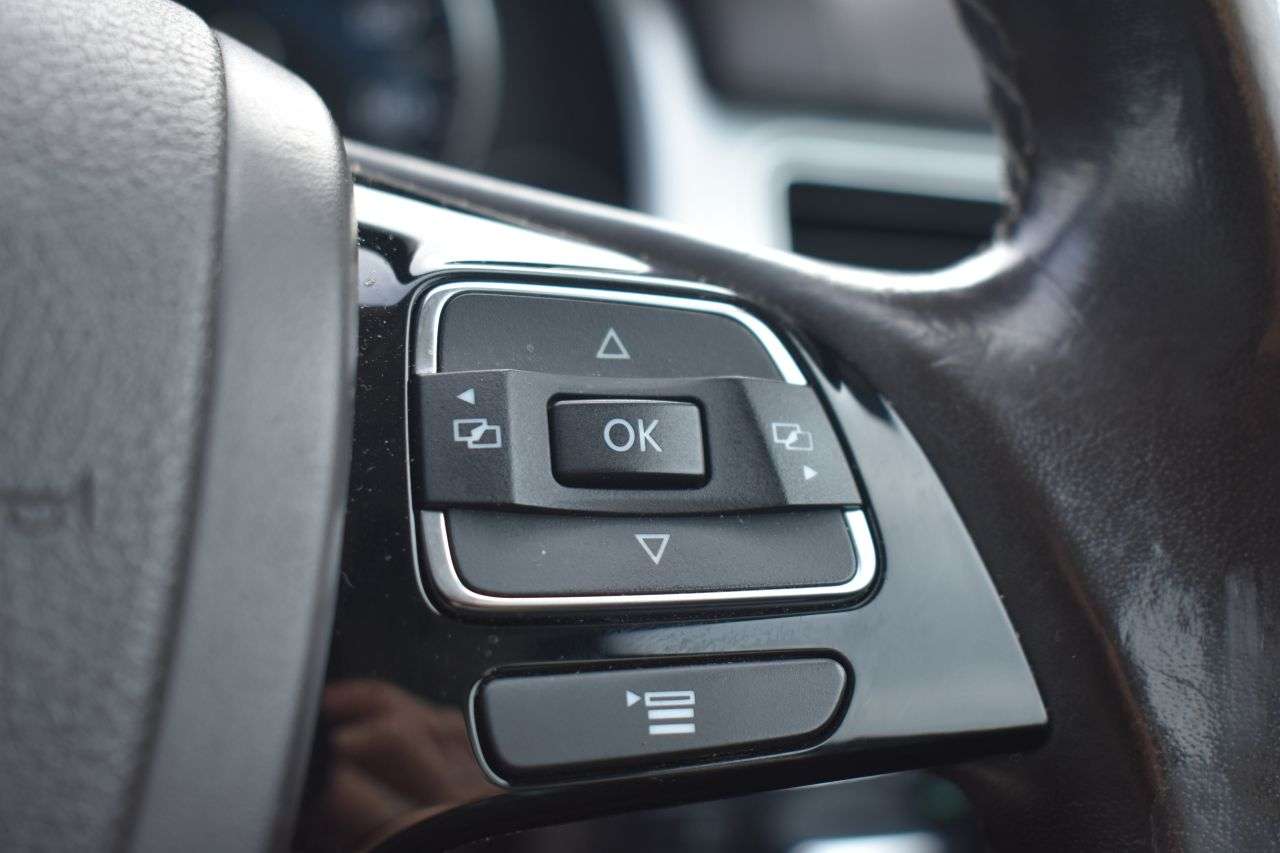 2017 VOLKSWAGEN TOUAREG 2017 VOLKSWAGEN TOUAREG