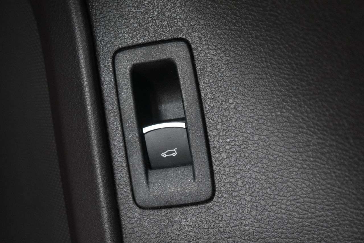 2017 VOLKSWAGEN TOUAREG 2017 VOLKSWAGEN TOUAREG