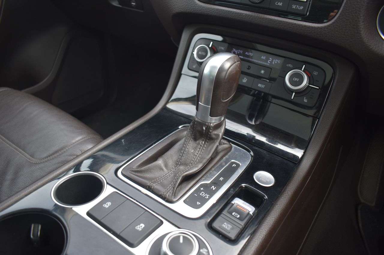 2017 VOLKSWAGEN TOUAREG 2017 VOLKSWAGEN TOUAREG