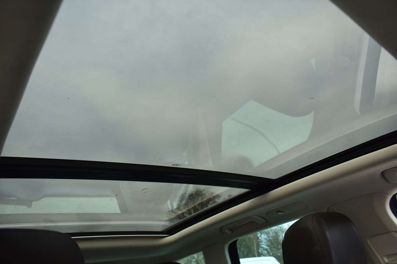 2017 VOLKSWAGEN TOUAREG 2017 VOLKSWAGEN TOUAREG