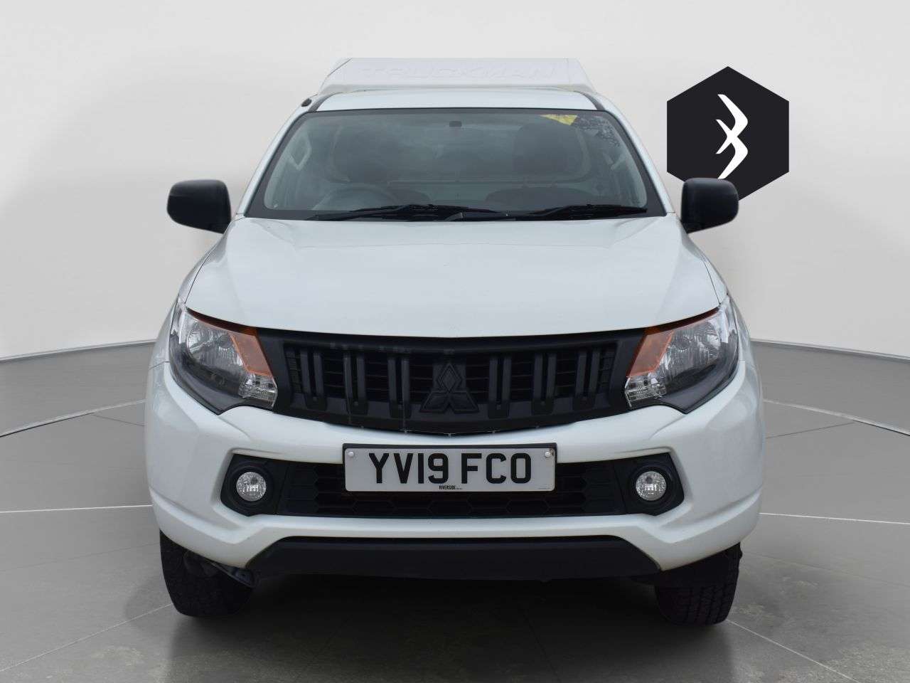 A 2019 MITSUBISHI L200 2.4 DI-D SC 4Life Pickup 2dr Diesel Manual 4WD Euro 6 (s/s) (154 ps) ***128 A 2019 MITSUBISHI L200 2.4 DI-D SC 4Life Pickup 2dr Diesel Manual 4WD Euro 6 (s/s) (154 ps) ***128