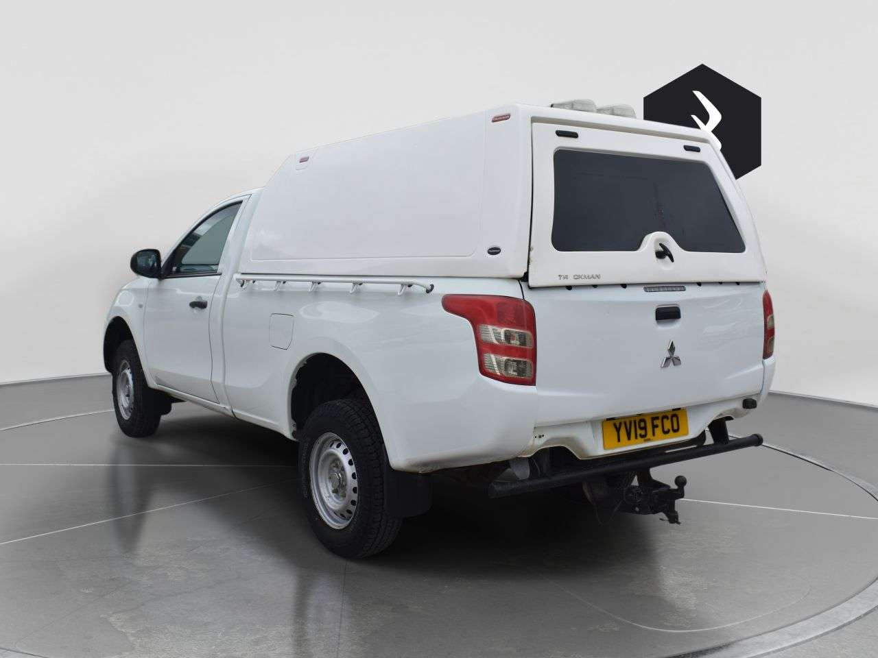 A 2019 MITSUBISHI L200 2.4 DI-D SC 4Life Pickup 2dr Diesel Manual 4WD Euro 6 (s/s) (154 ps) ***128 A 2019 MITSUBISHI L200 2.4 DI-D SC 4Life Pickup 2dr Diesel Manual 4WD Euro 6 (s/s) (154 ps) ***128