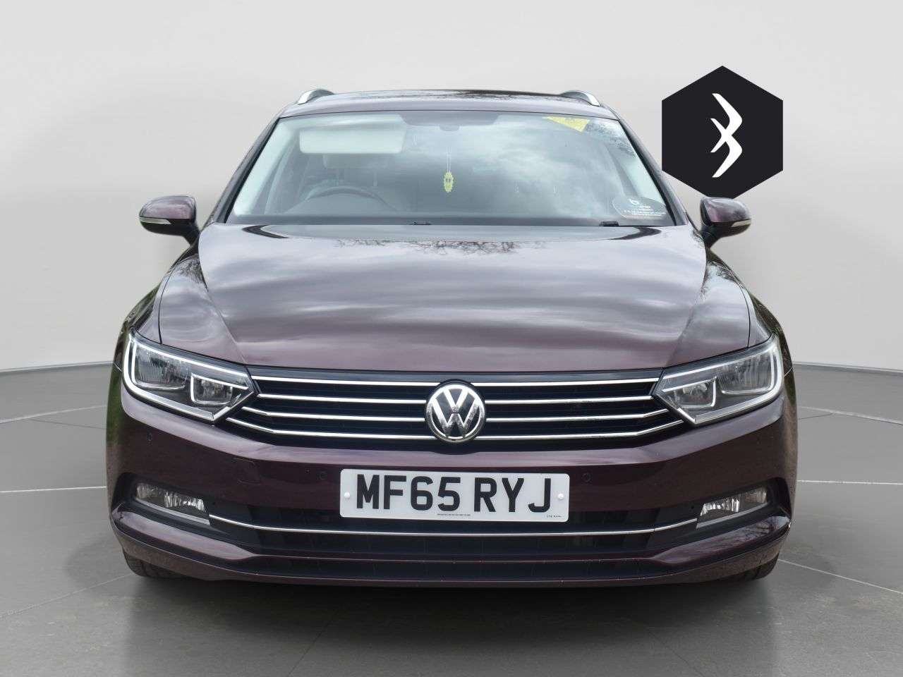 A 2015 VOLKSWAGEN PASSAT 1.6 TDI BlueMotion Tech SE Business Estate 5dr Diesel DSG Euro 6 (s/s) (120 A 2015 VOLKSWAGEN PASSAT 1.6 TDI BlueMotion Tech SE Business Estate 5dr Diesel DSG Euro 6 (s/s) (120