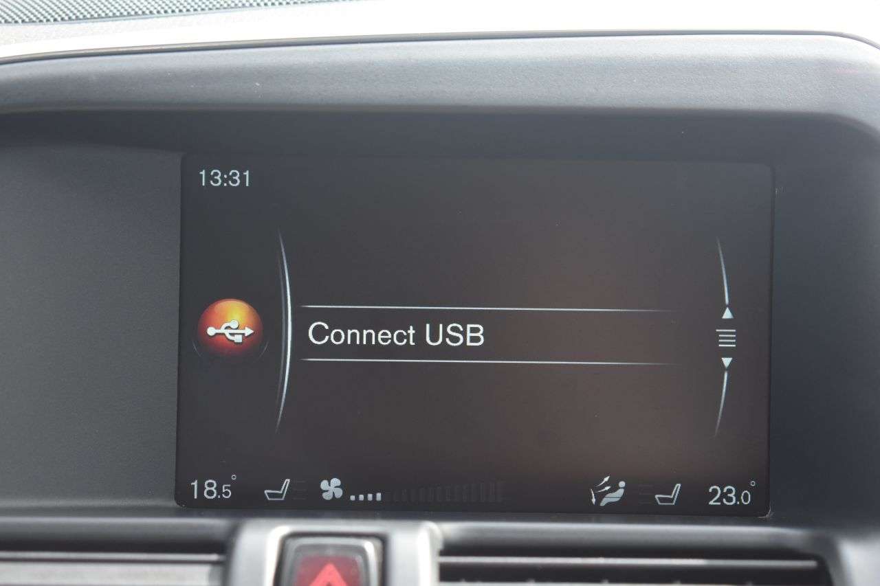 2015 VOLVO XC60 2015 VOLVO XC60