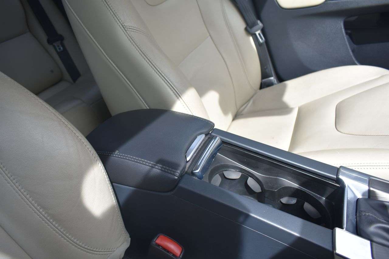 2015 VOLVO XC60 2015 VOLVO XC60