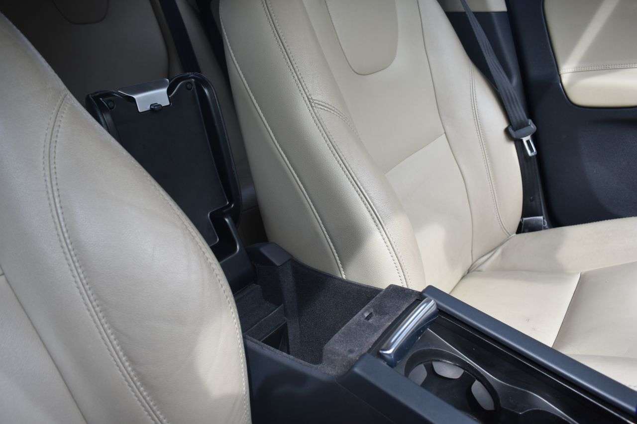 2015 VOLVO XC60 2015 VOLVO XC60