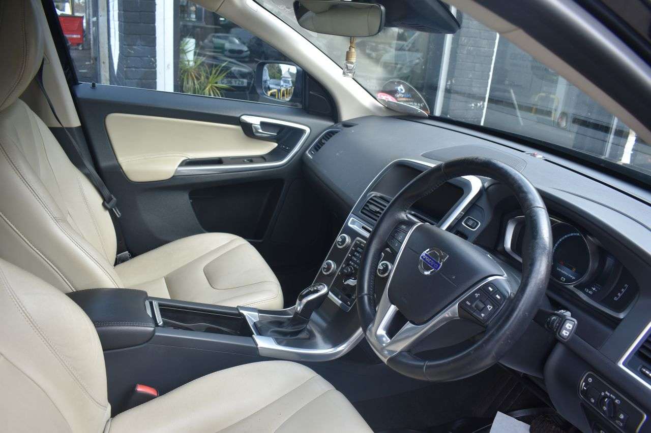 2015 VOLVO XC60 2015 VOLVO XC60