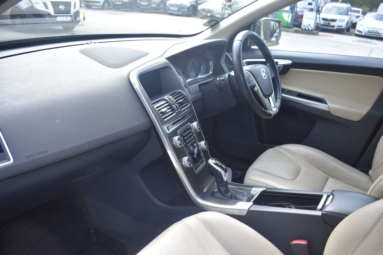 2015 VOLVO XC60 2015 VOLVO XC60