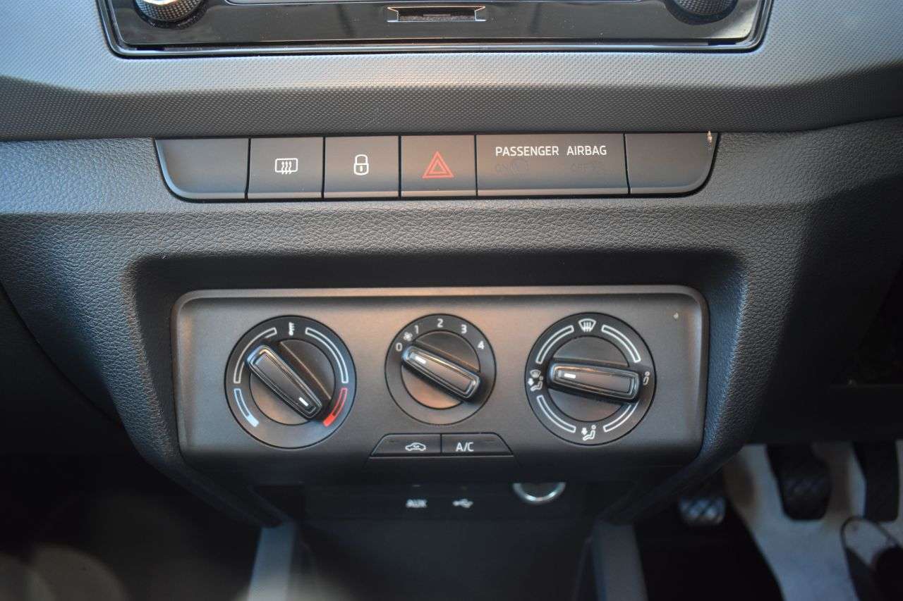 2017 SKODA FABIA 2017 SKODA FABIA