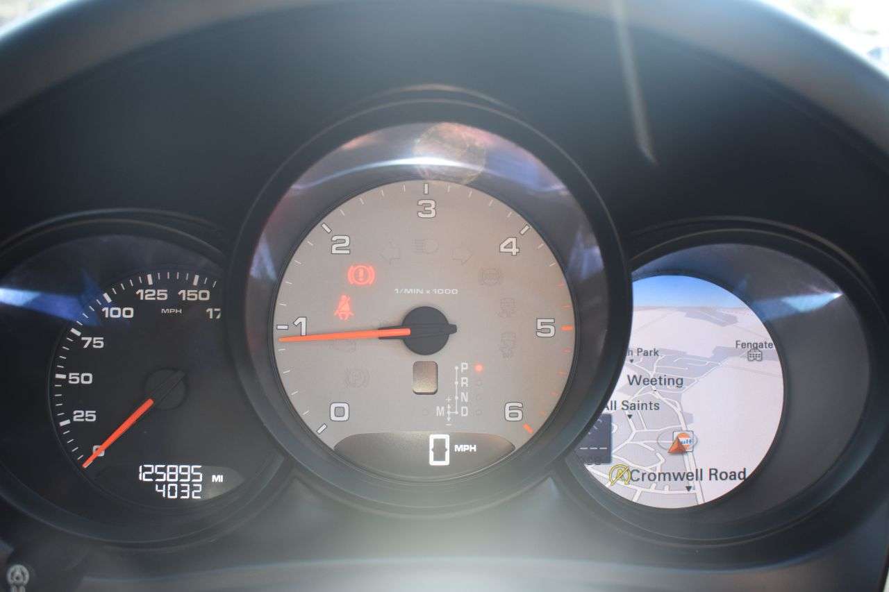 2016 PORSCHE MACAN 2016 PORSCHE MACAN