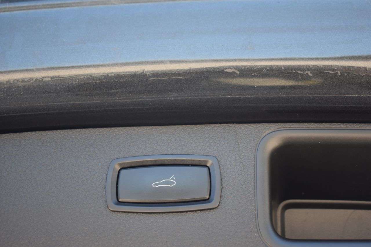 2016 PORSCHE MACAN 2016 PORSCHE MACAN