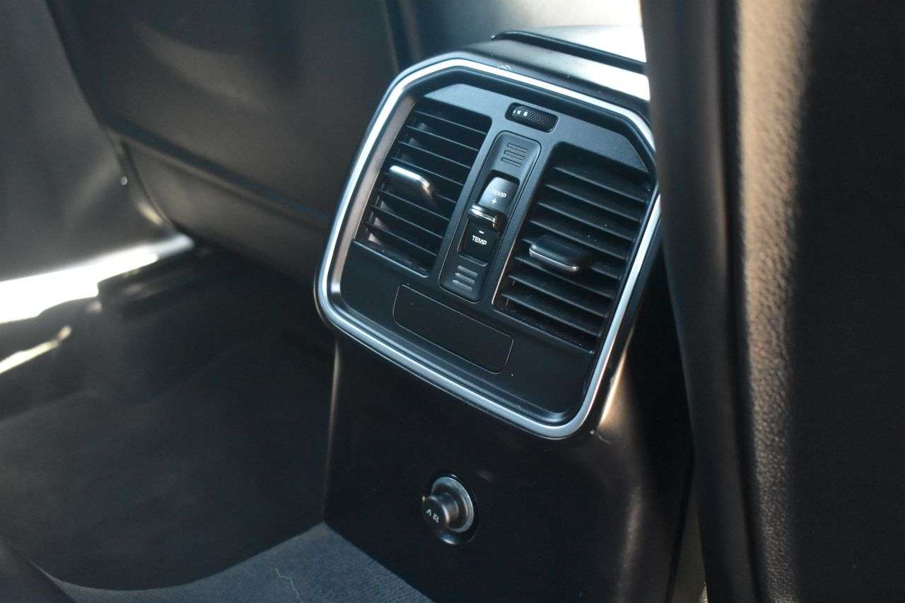 2016 PORSCHE MACAN 2016 PORSCHE MACAN