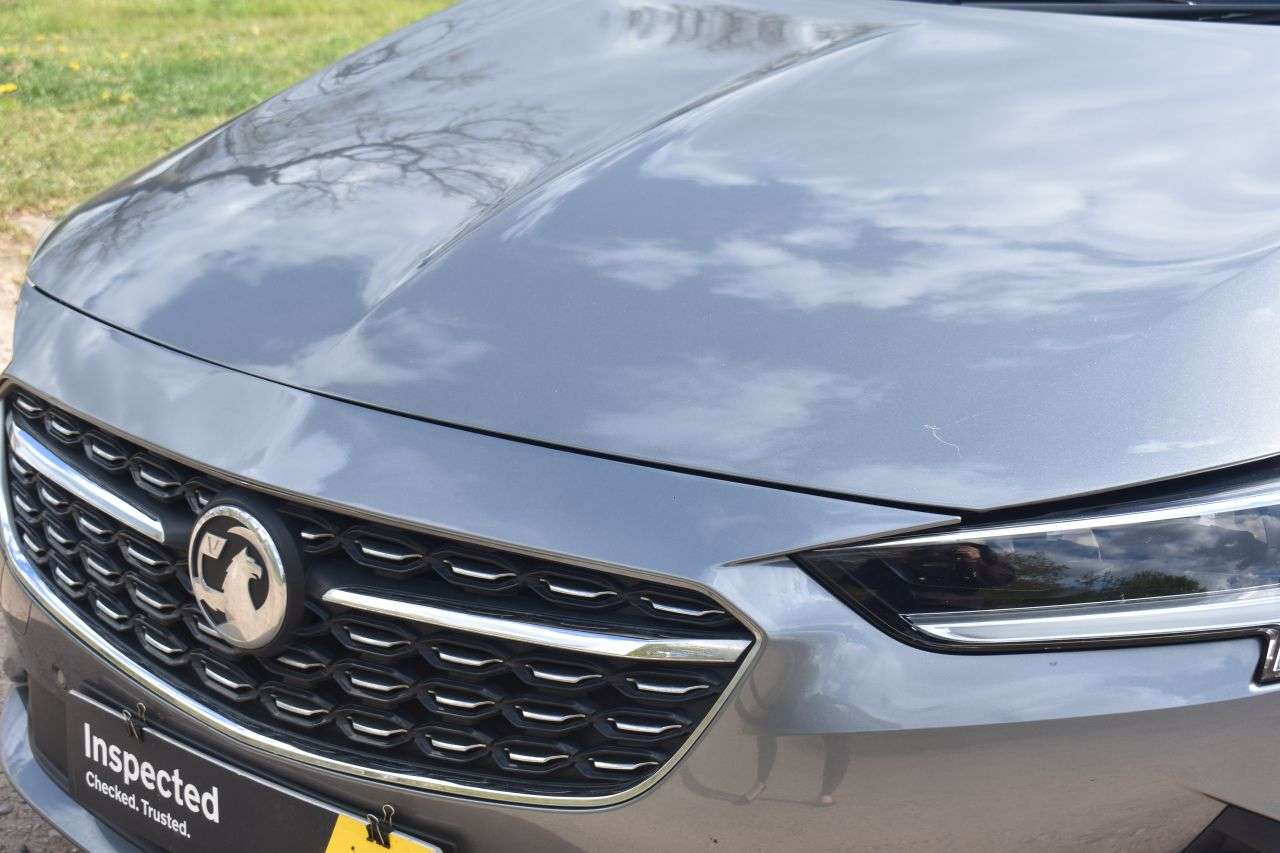 A 2020 VAUXHALL INSIGNIA 1.5 Turbo D SE Nav Grand Sport 5dr Diesel Manual Euro 6 (s/s) (122 ps) ***1 A 2020 VAUXHALL INSIGNIA 1.5 Turbo D SE Nav Grand Sport 5dr Diesel Manual Euro 6 (s/s) (122 ps) ***1