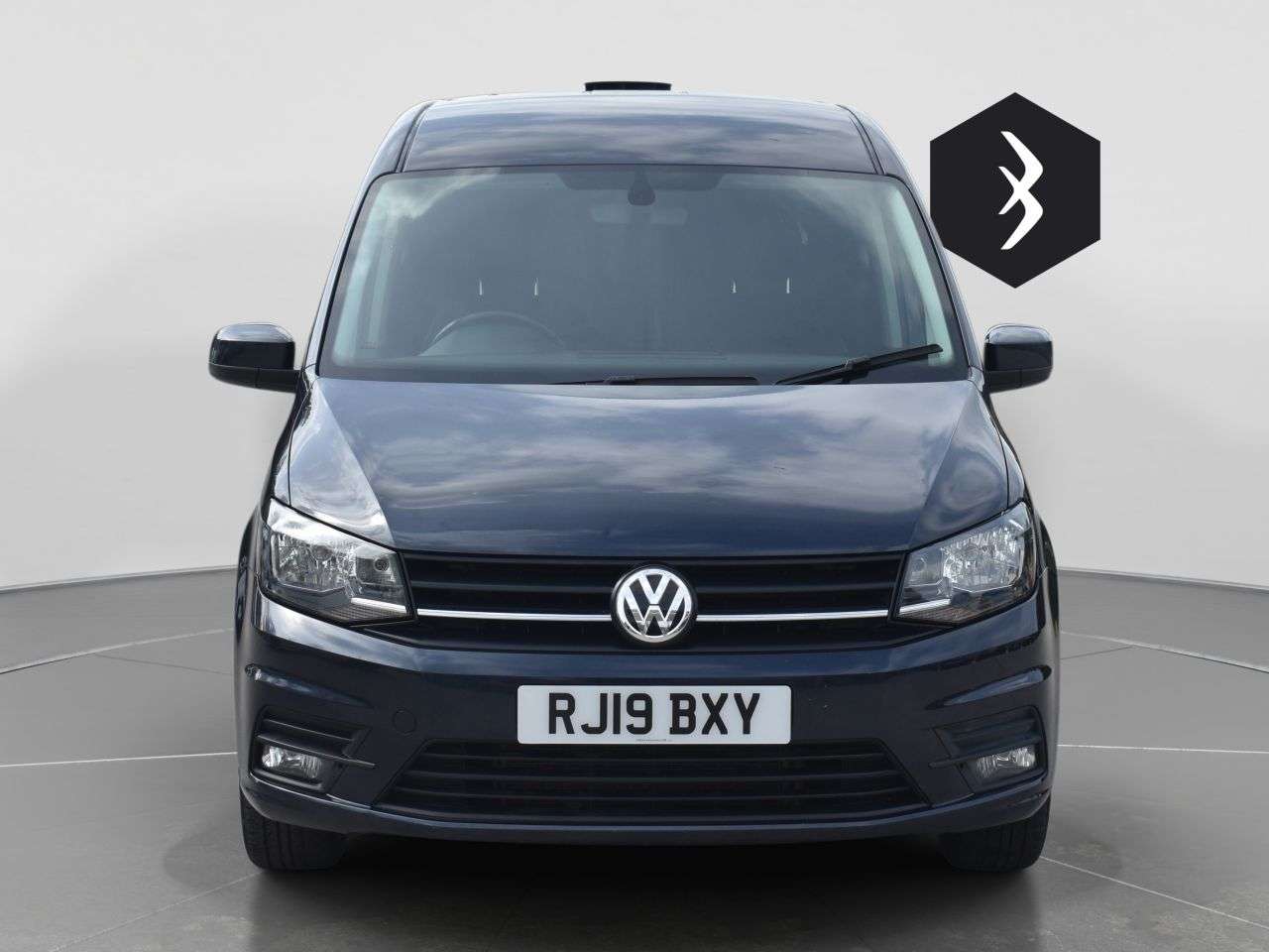 A 2019 VOLKSWAGEN CADDY MAXI 2.0 TDI C20 Highline Panel Van 6dr Diesel DSG LWB Euro 6 (s/s) (102 ps) *** A 2019 VOLKSWAGEN CADDY MAXI 2.0 TDI C20 Highline Panel Van 6dr Diesel DSG LWB Euro 6 (s/s) (102 ps) ***