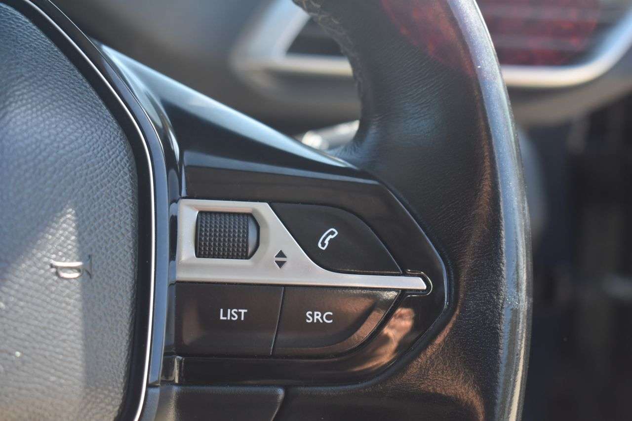2017 PEUGEOT 3008 2017 PEUGEOT 3008