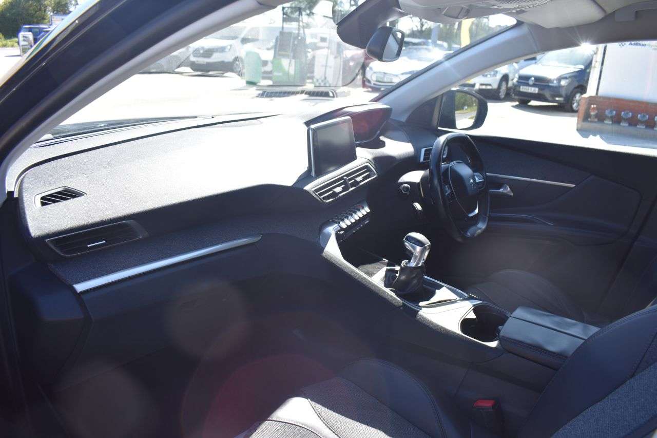 2017 PEUGEOT 3008 2017 PEUGEOT 3008