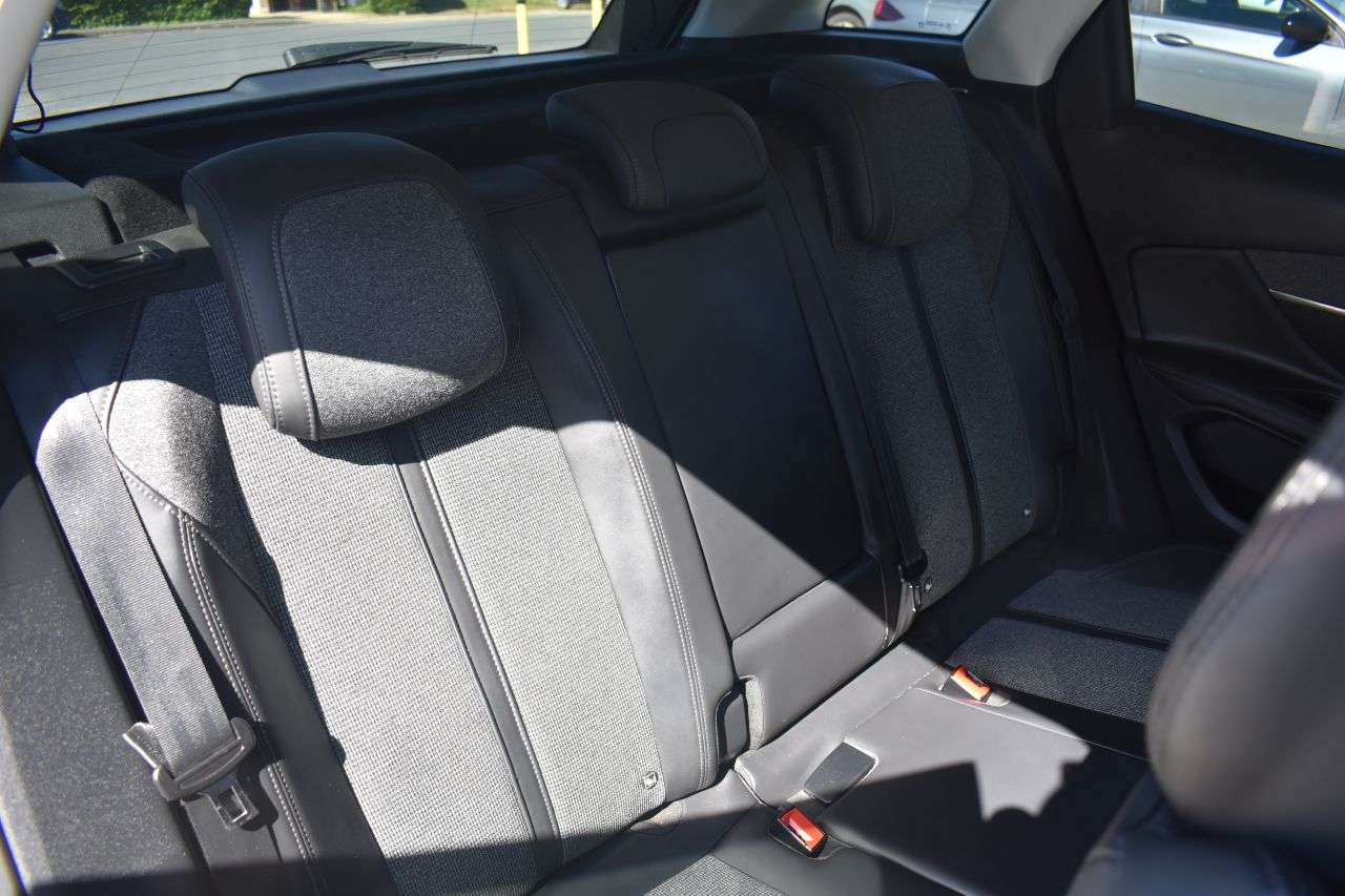 2017 PEUGEOT 3008 2017 PEUGEOT 3008