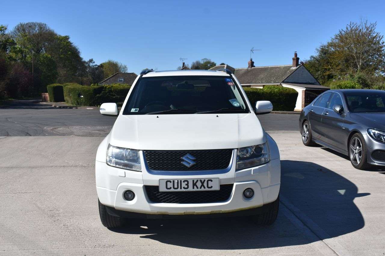 A 2013 SUZUKI GRAND VITARA 2.4 VVT SZ5 SUV 5dr Petrol Manual 4WD Euro 5 (169 ps) ***128 AA CHECK*** A 2013 SUZUKI GRAND VITARA 2.4 VVT SZ5 SUV 5dr Petrol Manual 4WD Euro 5 (169 ps) ***128 AA CHECK***