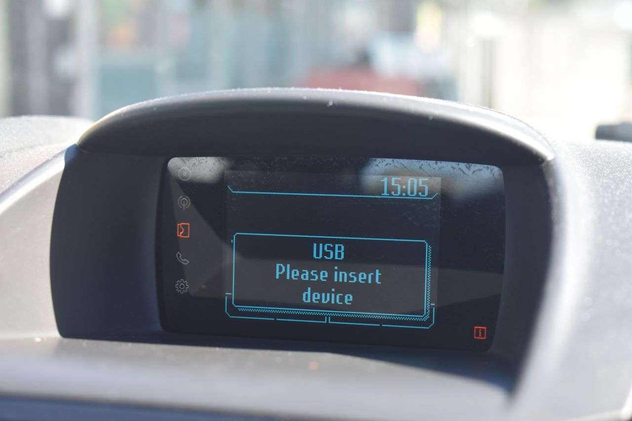 2015 FORD FIESTA 2015 FORD FIESTA