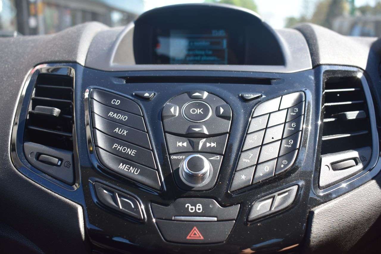 2015 FORD FIESTA 2015 FORD FIESTA