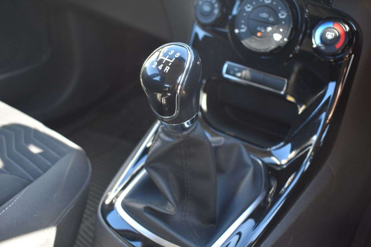2015 FORD FIESTA 2015 FORD FIESTA