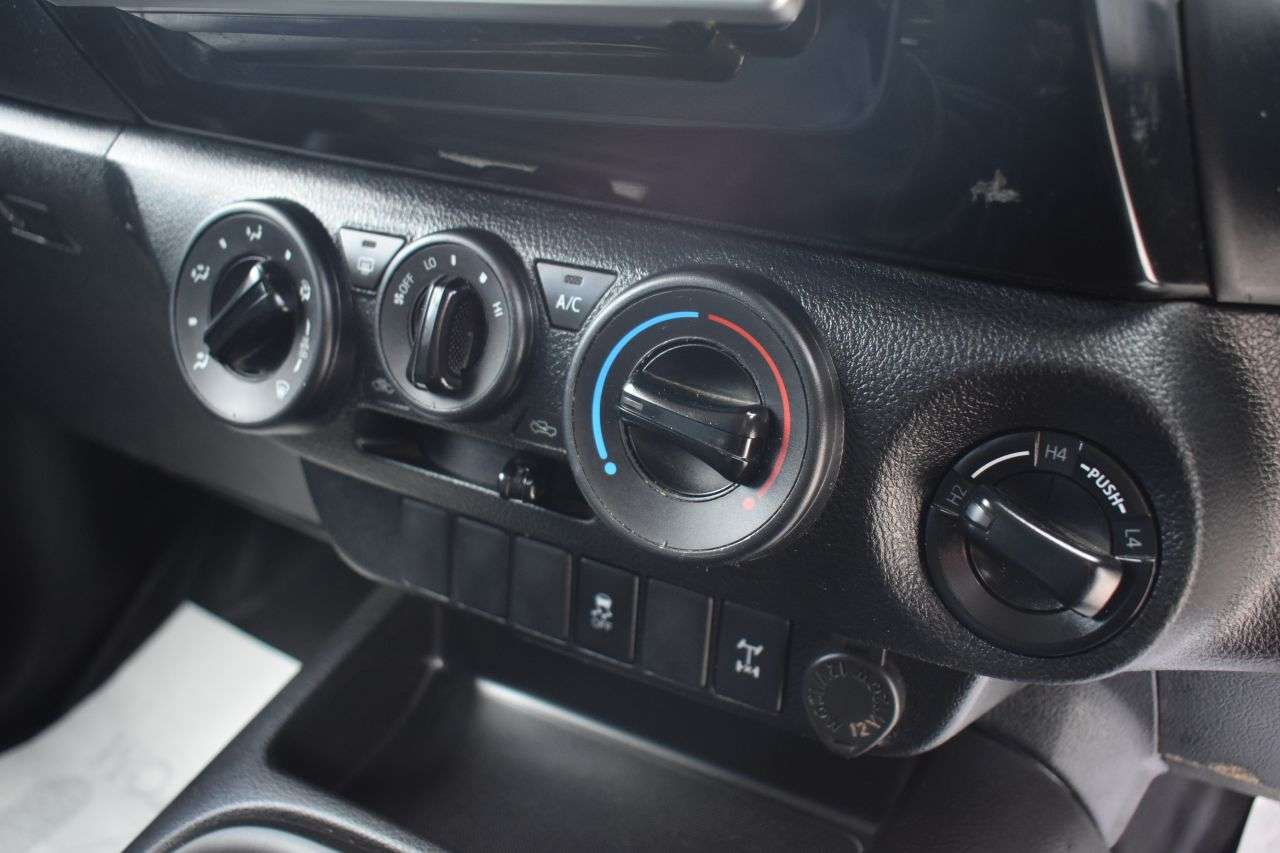 2019 TOYOTA HI-LUX 2019 TOYOTA HI-LUX