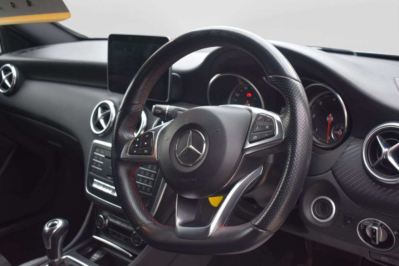 2017 MERCEDES-BENZ A-CLASS 2017 MERCEDES-BENZ A-CLASS