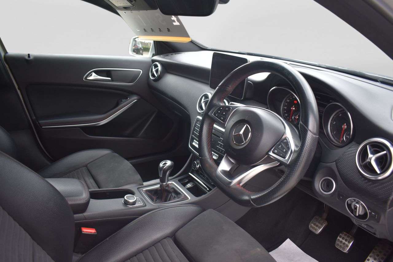 2017 MERCEDES-BENZ A-CLASS 2017 MERCEDES-BENZ A-CLASS